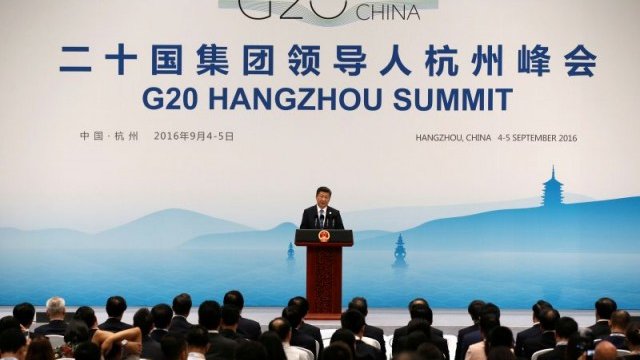 <p>
	Президентът на Китай Си Дзинпин дава пресконференция по време на срещата на Г-20 в Ханджоу, Китай. <em>Снимка: Ройтерс</em></p>
