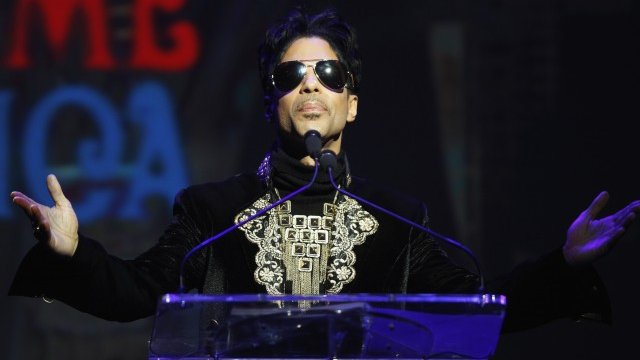 <p>
	Принс. <em>Снимка: Ройтерс</em></p>
