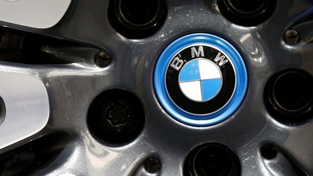 Mercedes увеличи предимството си пред BMW
