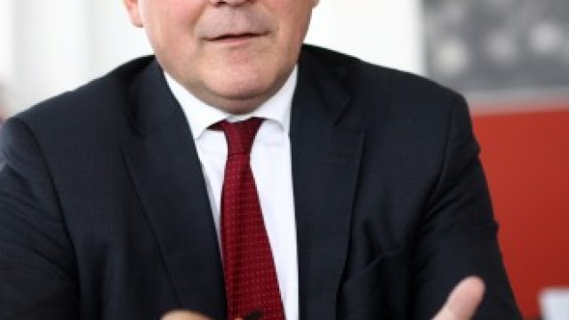 <p>
	Членът на Управителния съвет на ЕЦБ Беноа Кьоре.&nbsp;<em>Снимка: Архив Ройтерс</em></p>
