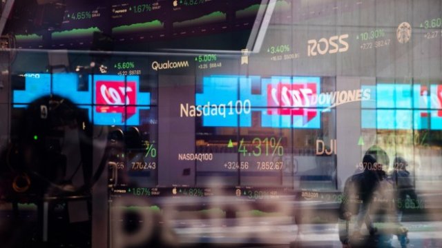 <p align="LEFT" lang="bg-BG" style="margin-bottom: 0in;">
	<em>Снимка Jeenah Moon/Bloomberg</em></p>
<p>
	&nbsp;</p>
