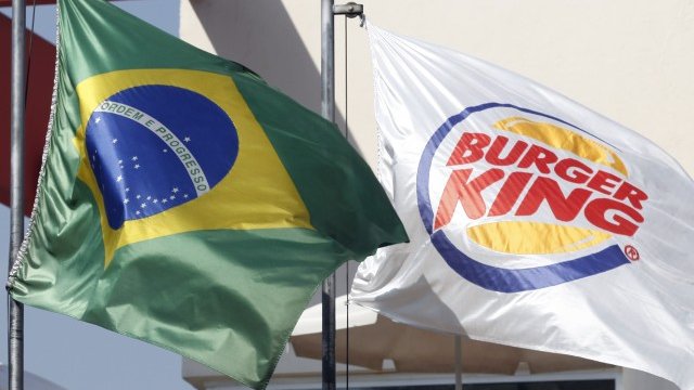 <p>
	Бразилското знаме се вее до една от покупките на 3G Capital - Burger King. <em>Снимка: Ройтерс</em></p>

