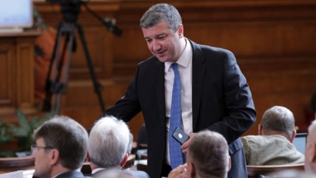 <p>
	Драгомир Стойнев. <em>Снимка: БТА</em></p>
