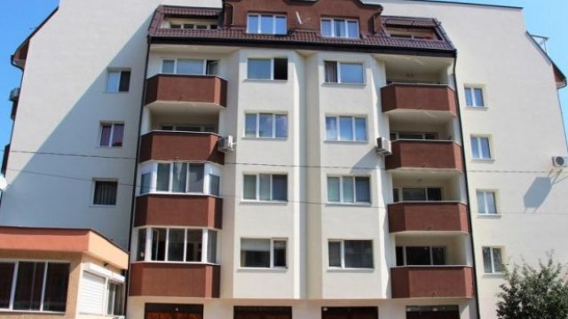 <p>
	До средата на декември по проекта са подадени 104 заявления за финансова помощ.<em> Снимка: архив, МРРБ</em></p>
