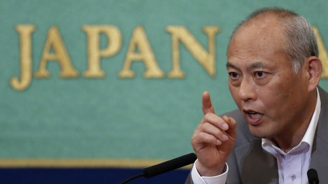 <p style="text-align: justify;">
	Губернаторът на&nbsp;Токио Йоичи Масузое предупреждава за някои рискове при ново вдигане на данъка върху продажбите.<em>&nbsp;Снимка: Ройтерс</em></p>
