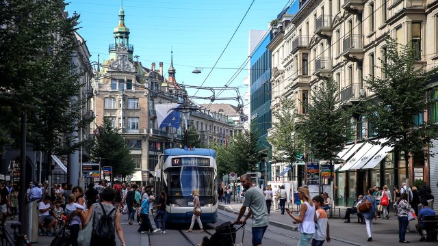 Цюрих оглавява класацията благодарение на изключителните си обществени услуги, ниска престъпност, енергична културна сцена и ангажимент към устойчивото развитие. Снимка: Bloomberg LP