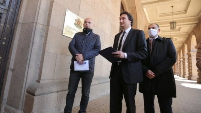 <p>
	<em font-size:="" pt="" style="color: rgb(102, 102, 102); font-family: ">Снимка: Димитър Кьосемарлиев, Investor Media Group</em></p>
