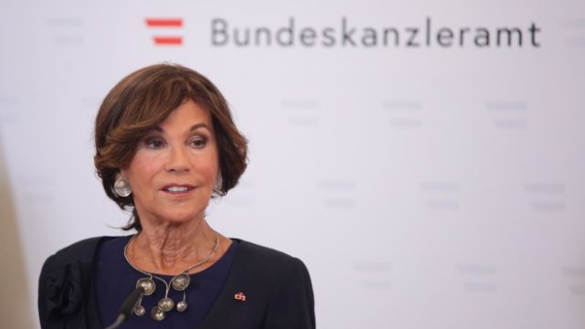 <p>
	Бригите Бирлайн е първата жена канцлер на Австрия. <em>Снимка: Ройтерс</em></p>
