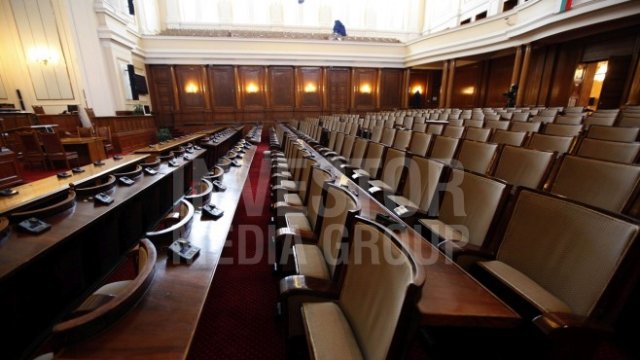 <p>
	<em font-size:="" pt="" style="color: rgb(102, 102, 102); font-family: ">Снимка: Олег Попов, Investor Media Group</em></p>
