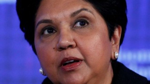 <p>
	Главният изпълнителен директор на PepsiCo Нарендра Нуйи.&nbsp;<em>Снимка: Архив Ройтерс</em></p>
