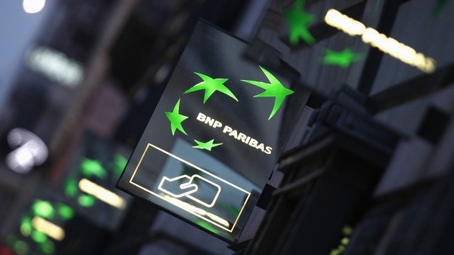 <p style="text-align: justify;">
	Акциите на BNP Paribas поскъпнаха с 3,6% днес. <em>Снимка: Ройтерс</em></p>
