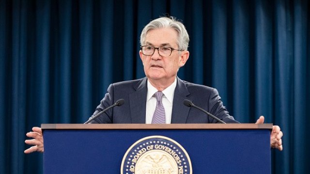 <p>
	Председателят на Фед Джей Пауъл има над какво да се замисли. <em>Снимка: Getty</em></p>
