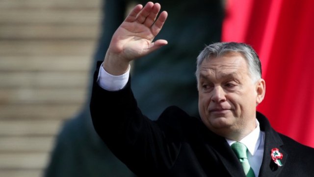 <p>
	Орбан по време на събитие в столицата Будапеща. <em>Снимка: Ройтерс</em></p>
