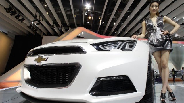 Печалбата на General Motors спадна тройно през първото тримесечие