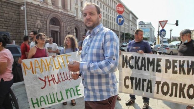 <p>
	<em>Борислав Сандов. Снимка: Димитър Кьосемарлиев, Investor Media Group</em></p>
