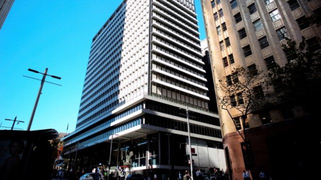 <p>
	Сградата на Австралийската централна банка. <em>Снимка: Архив Ройтерс</em></p>
