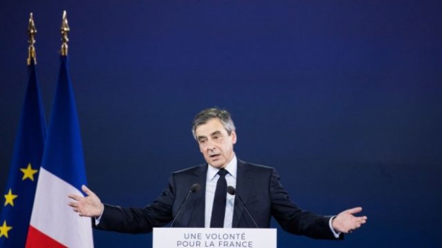 <p>
	Франсоа Фийон.<em> Снимка: Christophe Morin/Bloomberg</em></p>
