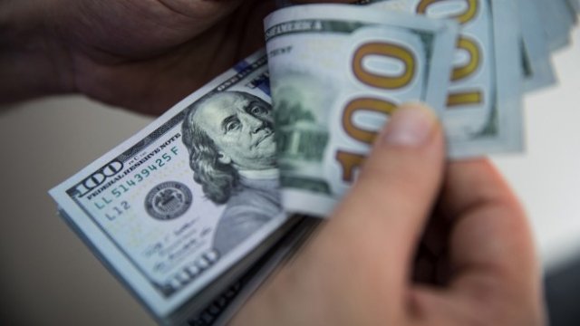 Рей Далио за заплахите срещу долара като резервна валута