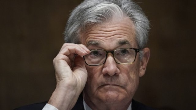 <p>
	Управителят на Федералния резерв на САЩ Джером Пауъл. <em>Снимка:&nbsp;Drew Angerer/Getty Images/Bloomberg</em></p>
