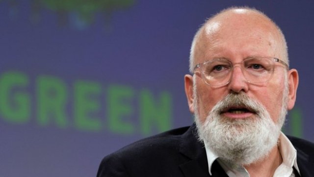 <p>
	Франс Тимерманс.<em> Снимка: Bloomberg LP</em></p>
