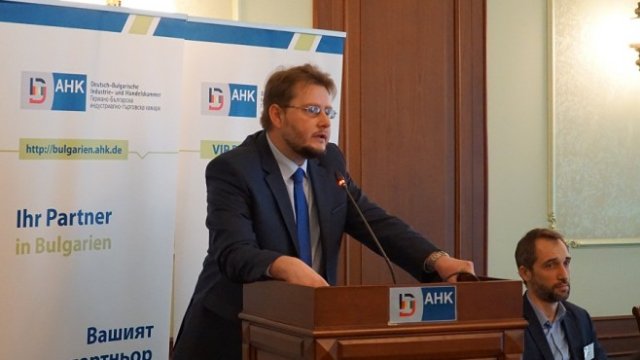 <p>
	Теодор Седларски. Снимка: <em>Министерство на икономиката</em></p>
