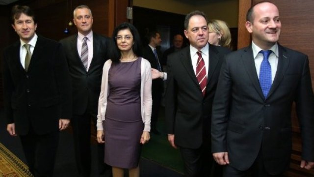 <p>
	Лидерите на петте партии. <em>Снимка: БТА</em></p>
