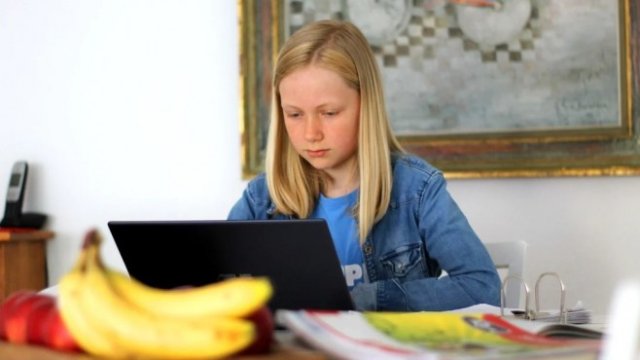 Достатъчни ли са цифровите умения за устойчивост в образованието?