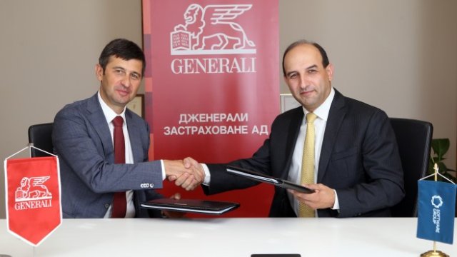 <p>
	Данчо Данчев и Калин Радев. <em>Снимка:&nbsp;Софтуер Груп</em></p>
