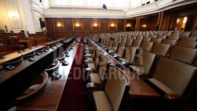 <p>
	<em font-size:="" pt="" style="color: rgb(102, 102, 102); font-family: ">Снимка: Олег Попов, Investor Media Group</em></p>
