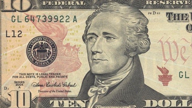 <p>
	На сегашната 10-доларова банкнота е изобразен Александър Хамилтън.&nbsp;<em>Снимка: <a href="https://commons.wikimedia.org/wiki/File:US10dollarbill-Series_2004A.jpg" target="_blank">Wikipedia</a></em></p>
