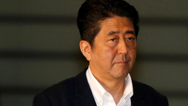 <p>
	&nbsp;Шиндзо Абе.&nbsp;<em>Снимка: Архив, Ройтерс</em></p>
