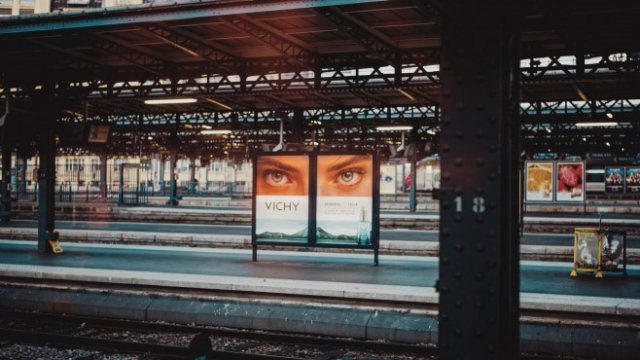 <p>
	<em>Снимка:&nbsp;<a href="https://unsplash.com/@aleks_marinkovic?utm_source=unsplash&amp;utm_medium=referral&amp;utm_content=creditCopyText">Aleks Marinkovic</a>&nbsp;on&nbsp;<a href="https://unsplash.com/s/photos/advertising?utm_source=unsplash&amp;utm_medium=referral&amp;utm_content=creditCopyText">Unsplash</a></em></p>
