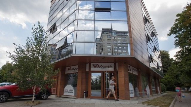 <p>
	Офисът на &quot;Олимпик&quot; в София.&nbsp;<em>Снимка: Димитър Кьосемарлиев, Investor Media Group</em></p>
