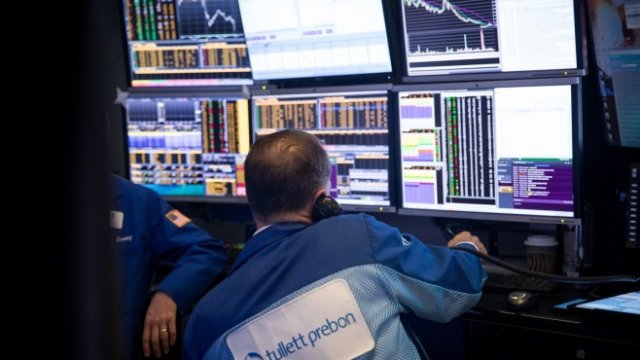 Пазарите очакват волатилността да се задържи до края на годината