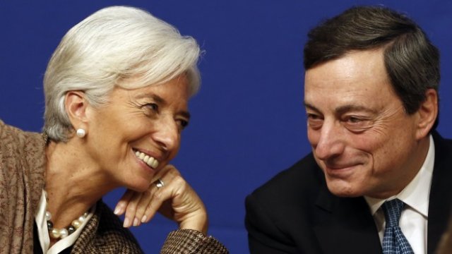 <p>
	Кристин Лагард и Марио Драги.<em> Снимка: Ройтерс</em></p>
