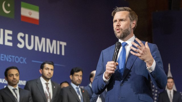 Американският вицепрезидент Джей Ди Ванс. Снимка: EPA/БГНЕС
