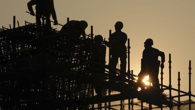 <p>
	При новото строителство технически паспорти на сградите се издават още при завършването на обекта. <em>Снимка: архив, Ройтерс</em></p>
