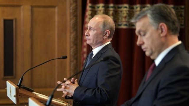 <p>
	Руският президент Владимир Путин и унгарският премиер Виктор Орбан на пресконференция след срещата им в Будапеща. <em>Снимка: Ройтерс</em></p>
