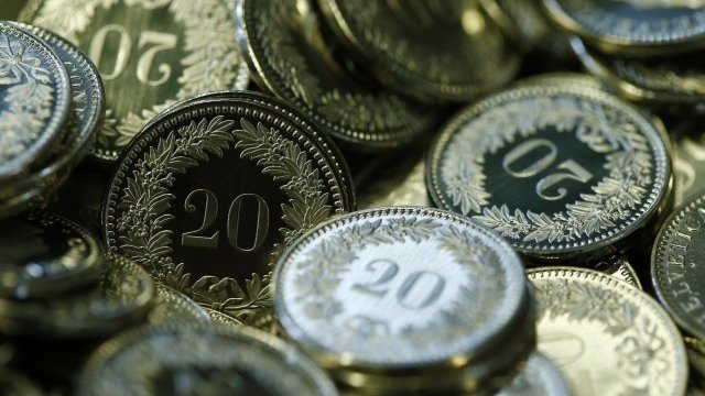 Банки и потребители в търсене на решение на франковата задлъжнялост