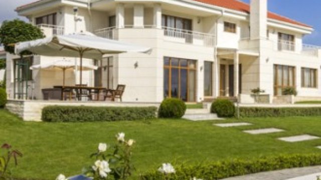 <p>
	<em>Снимка: Unique Estates</em></p>
