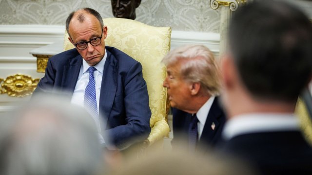 Канцлерът на Германия Фридрих Мерц и президентът на САЩ Доналд Тръмп. Снимка: Bloomberg LP