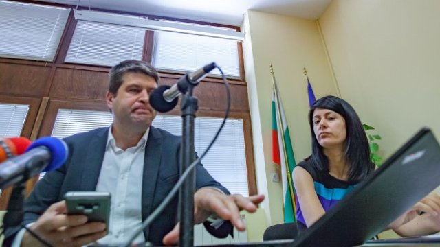 <p>
	Говорителят на НАП Росен Бъчваров. <em>Снимка: Димитър Кьосемарлиев, архив</em></p>
