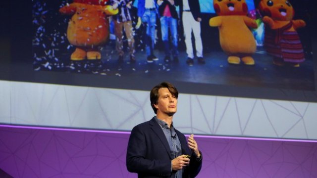 <p>
	Главният изпълнителен директор на Niantic Джон Ханке.&nbsp;<em>Снимка: &nbsp;Ройтерс</em></p>
