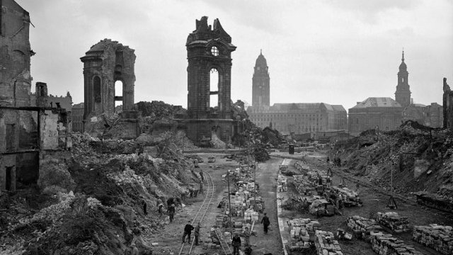 <p>
	<em>Снимка: Militaryimages.com</em></p>
