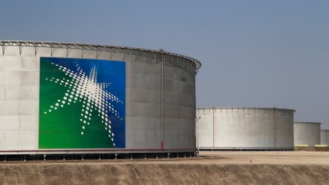 Saudi Aramco се опитва да привлече богати инвеститори