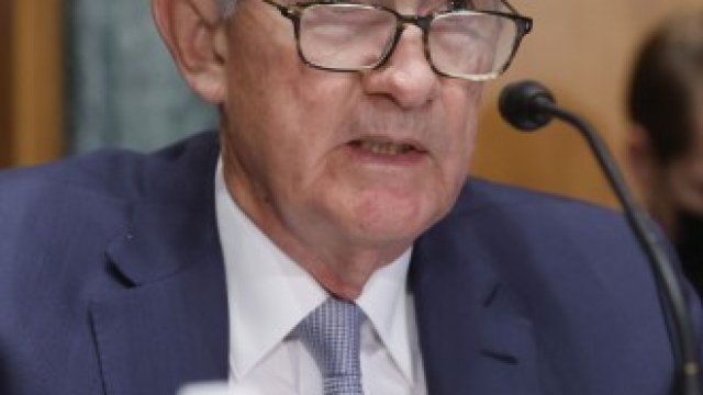 <p>
	Председателят на Фед Джером Пауъл. <em>Снимка:&nbsp;Jonathan Ernst/Reuters/Bloomberg</em></p>
