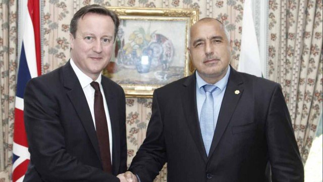 <p>
	Британският премиер Дейвид Камерън (вляво) и българският му колега Борисов. <em>Снимка: правителствена информационна служба</em></p>
