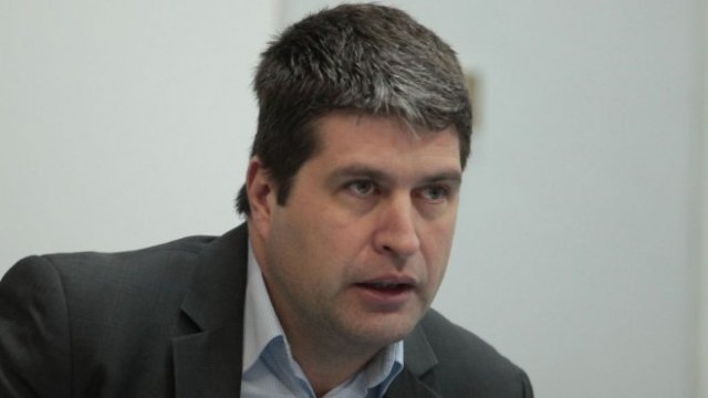 <p>
	Росен Бъчваров.<em> Снимка: Димитър Кьосемарлиев, Investor Media Group</em></p>

