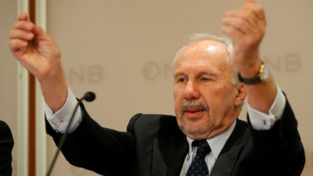 <p>
	Евалд Новотни. <em>Снимка: Архив Ройтерс</em></p>
