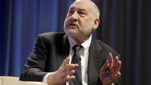 <p>
	Икономистът Джоузеф Стиглиц. <em>Снимка: архив, Ройтерс</em></p>
